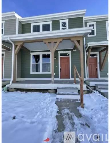 Main picture of 1675 St George Blvd