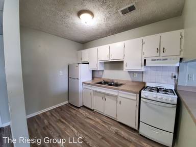 Main picture of 2069 Fontaine Rd