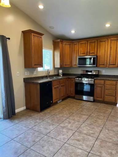 Main picture of 451 E Apple Grove Ln