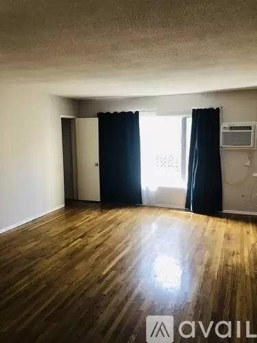 Main picture of 7551 Norton Ave