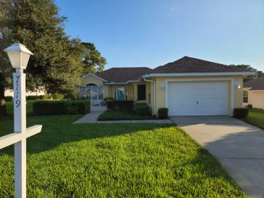 Main picture of 7119 SW 115th Loop