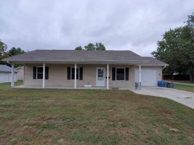 Main picture of 740 Ash St