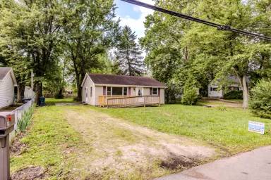 Main picture of 4305 W Garver Dr