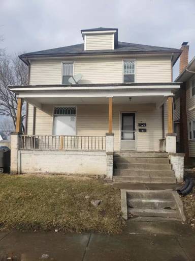Main picture of 734 1/2 Putnam St