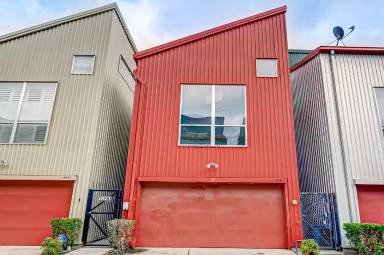 Main picture of 6909 Yellowstone Way Dr