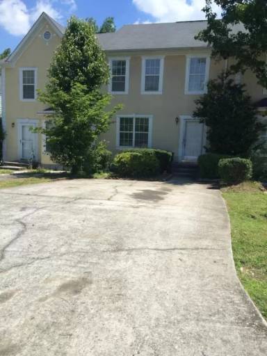 Main picture of 3823 Meadow Green Ct