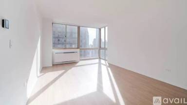 Main picture of 158 W 27th St