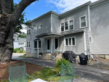 Main picture of 141 Calef Rd