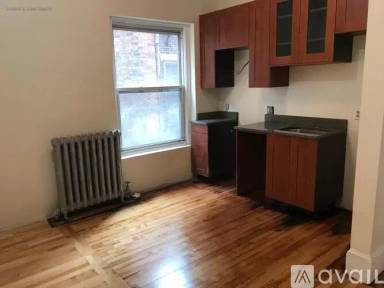Main picture of 465 Park Dr