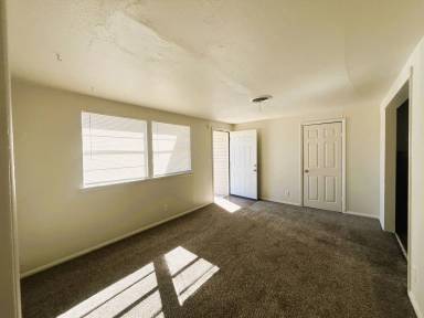 Main picture of 2644 NW 11th St