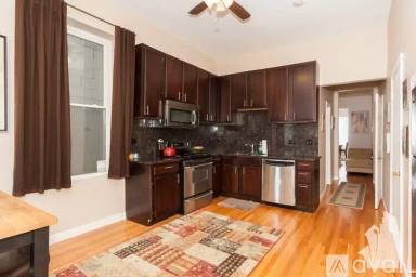 Main picture of 1635 N Ashland Ave