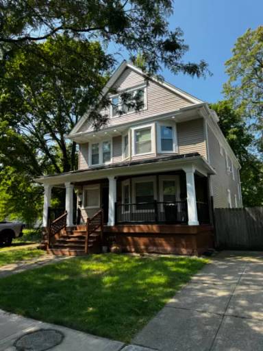 Main picture of 1380 E 85th St
