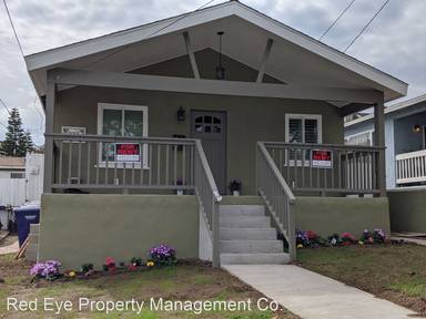 Main picture of 222 W Walnut Ave