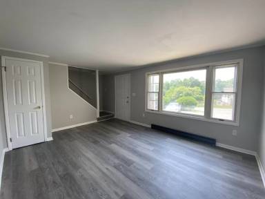 Main picture of 124 3rd St