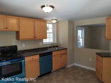 Main picture of 15 Monson Pl