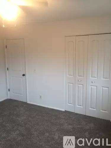 Main picture of Ellen Avenue Apartments