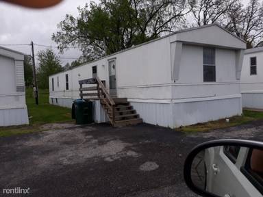 Main picture of 301 W Highway 60