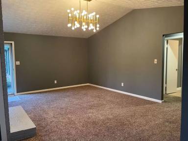 Main picture of 425 Chase Dr