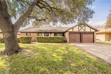 Main picture of 6753 Spoonwood Ln