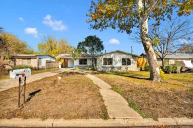 Main picture of 471 Hialeah Ave