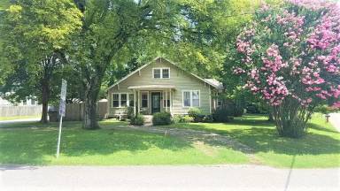 Main picture of 800 Porter Rd
