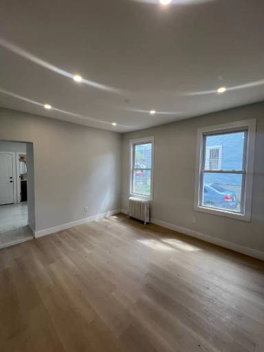 Main picture of 577 13th Ave