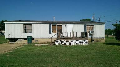 Main picture of 600 Shoreline