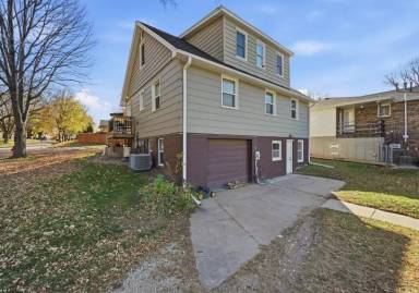 Main picture of 4201 S 52nd St