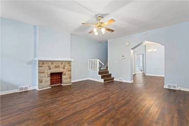 Main picture of 7303 Florence Ave