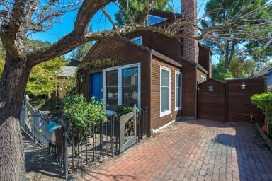 Main picture of 643 Barron Ave
