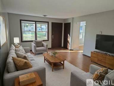 Main picture of 3904 N Franklin St