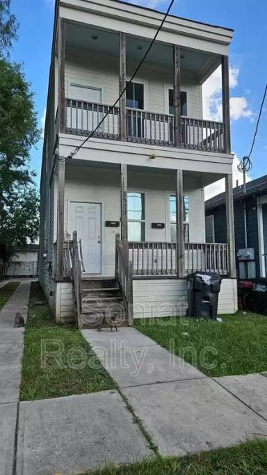 Main picture of 3511 Hamburg St