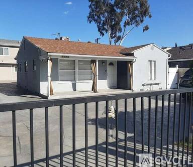 Main picture of 5648 Denny Ave