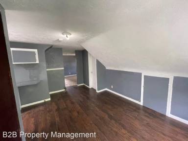 Main picture of 3767 E 144th St