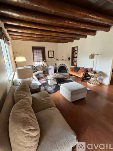 Main picture of 402 Salazar Pl