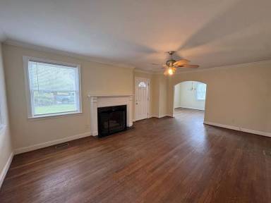 Main picture of 292 Alexander Ave