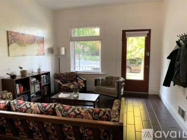 Main picture of 1031 E Belmont Ave