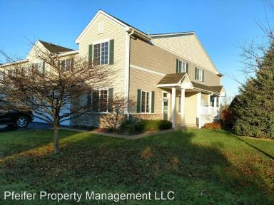 Main picture of 825 Willow Glen Ct