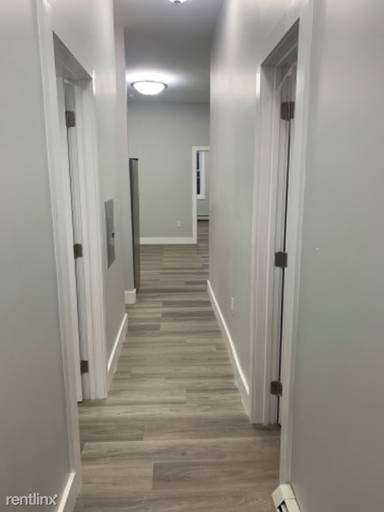 Main picture of 580 59th St