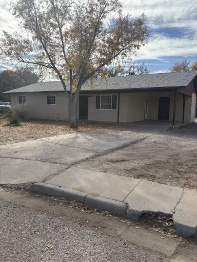 Main picture of 1143 De Vargas Ct SE