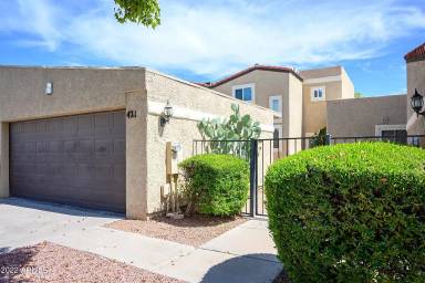 Main picture of 425 E Hidalgo Ave