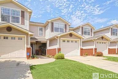 Main picture of 703-764 Majestic Dr