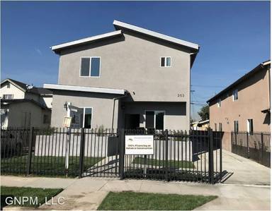 Main picture of 201 W 83rd St