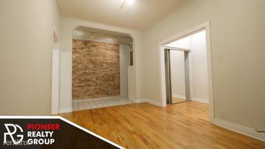 Main picture of 511 W Melrose St