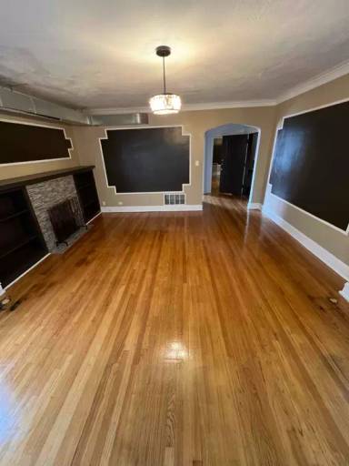 Main picture of 7544 S Phillips Ave