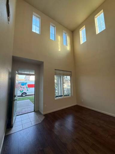 Main picture of 9732 Marianna Way