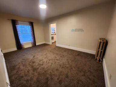 Main picture of 1414 N Lincoln St
