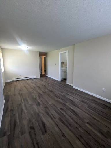 Main picture of 2933 Leeway Dr