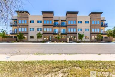 Main picture of 2063 E Lemon St