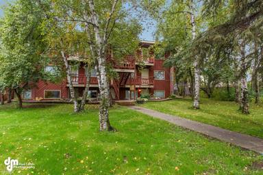 Main picture of 3324 Lee St